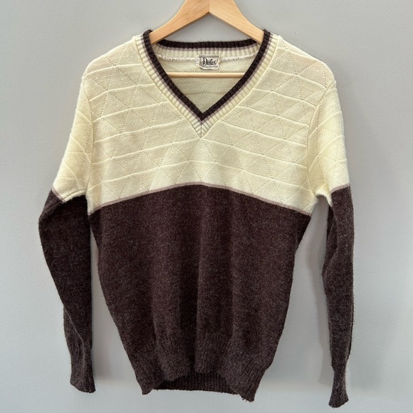 Vintage Preppy V-Neck Unisex Cream Wool Blend 80’s Diamond Knit Pullover - Picture 1 of 5